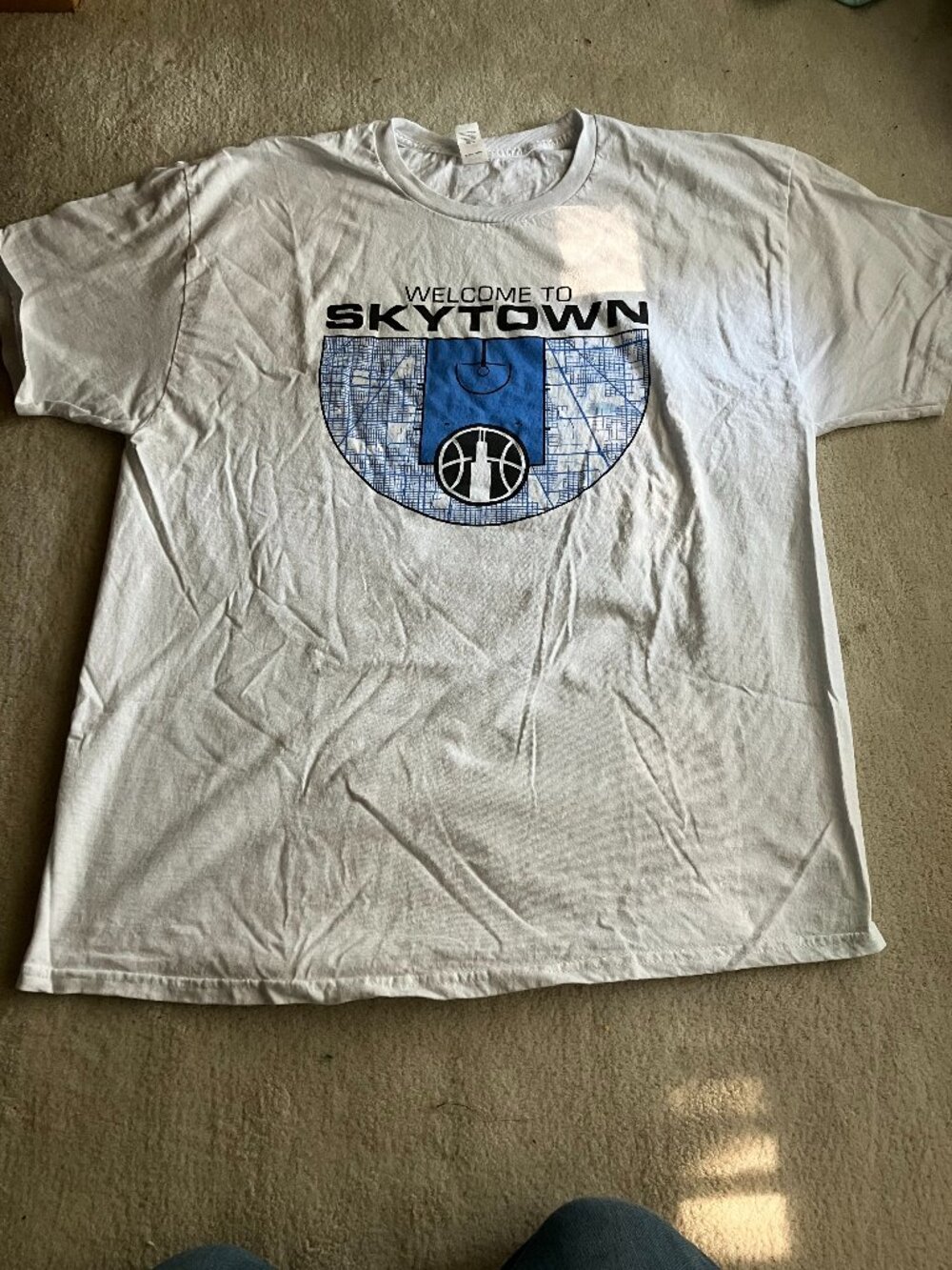 Unisex Chicago Sky Welcome to Skytown T-Shirt Size XL